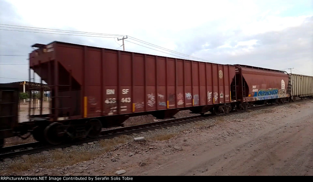 BNSF 439443 BNSF 404050